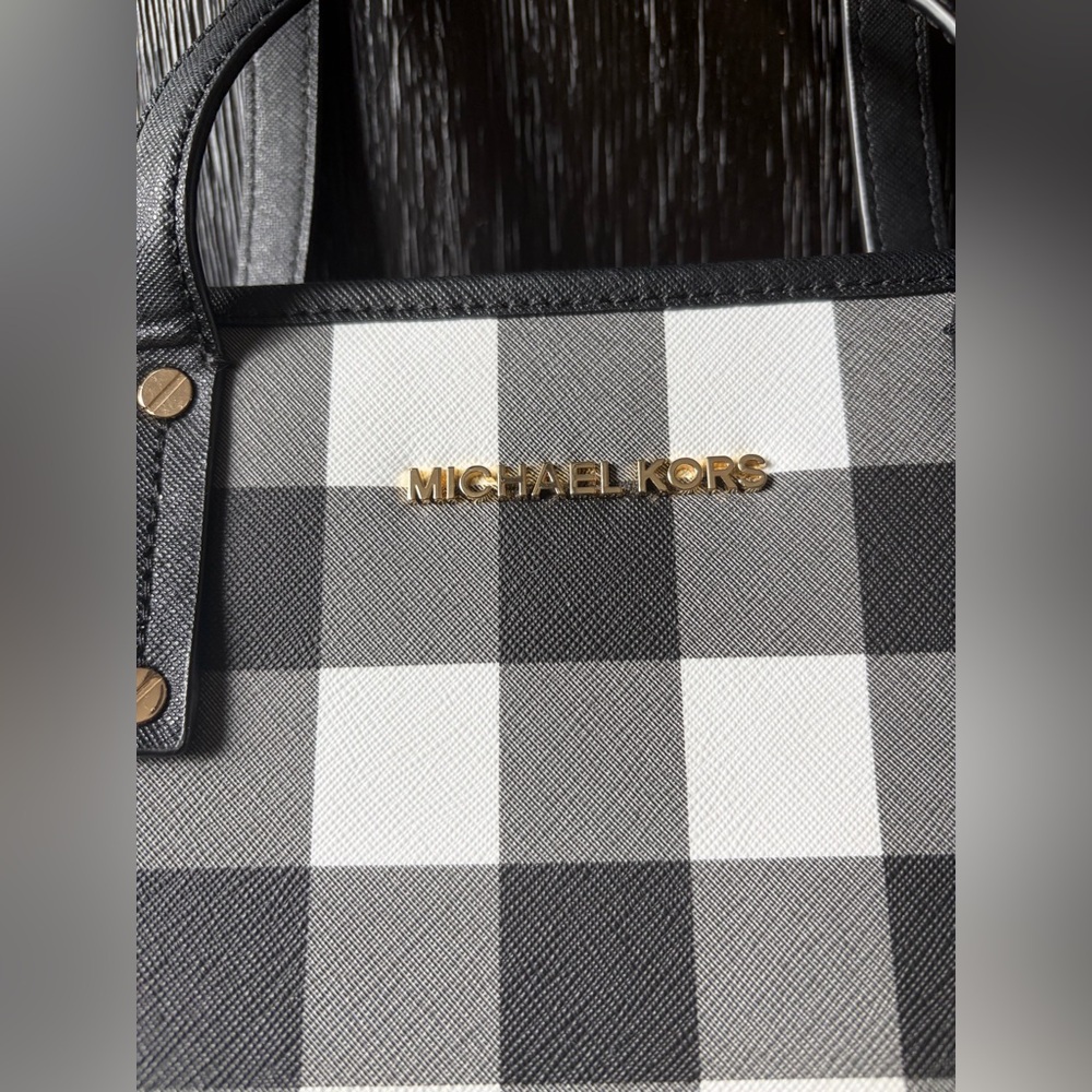Michael Kors Black & White Buffalo Check Tote (NEW without Tags) - Picture 2 of 4